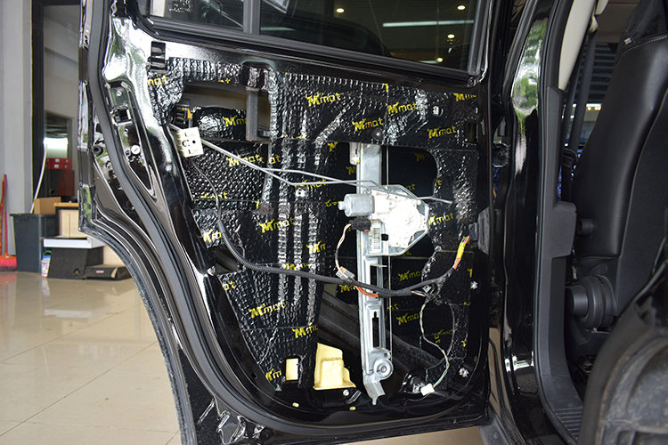 佛山首指-大能汽车隔音,吉普汽车隔音改装大能、大麦隔音除异味