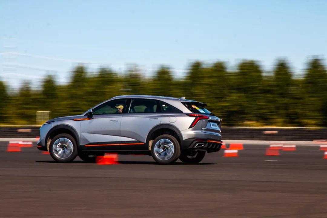 哈弗神兽2.0试驾视频,哈弗神兽2.0t智尊版试驾