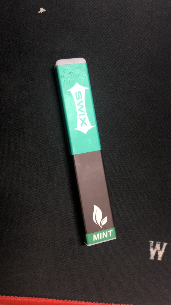 请先抬起你的“脚”，再进*子烟电**的“门”。