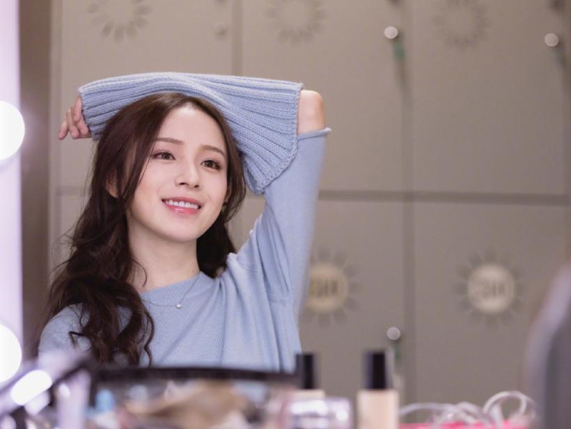 周二珂停播多久了,周二珂承认与土豪奔现