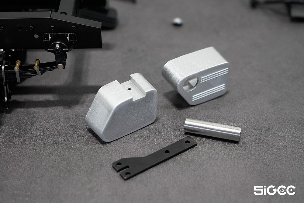 组装f2000拖头,组装f2000卡车模型