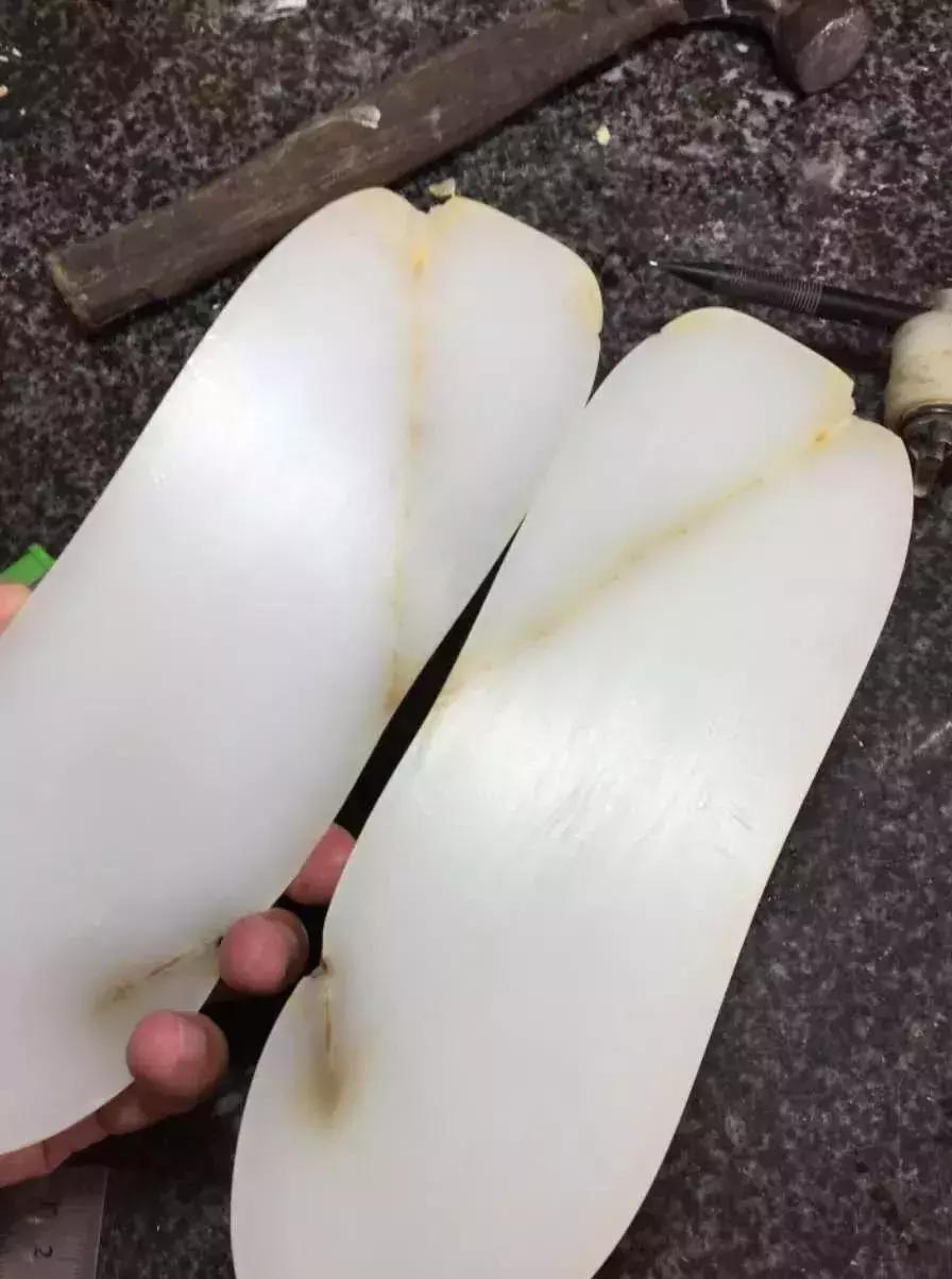 一招鉴别俄料和籽料,最简单鉴别俄糖料