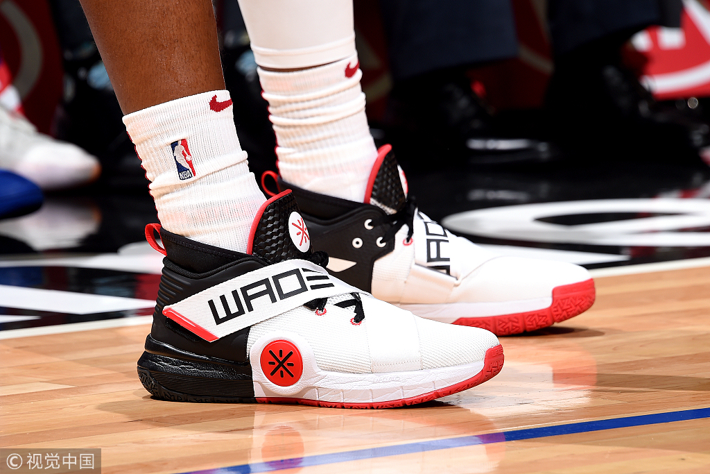 韦德的最新战靴,盘点nba上脚球鞋欧文