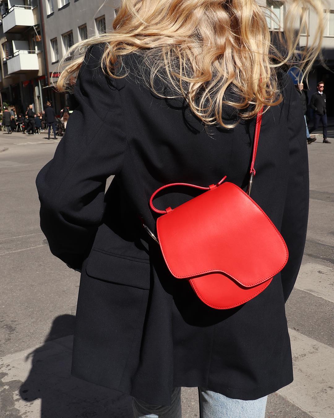 一眼掳获目光的流畅线条：北欧小众手袋及鞋履品牌ATPAtelier