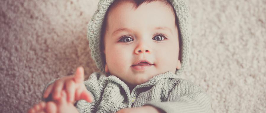 婴儿的皮肤应该怎么护理,婴儿的面部五官护理