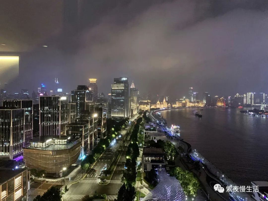 与众不同的上海夜景,与众不同的外滩