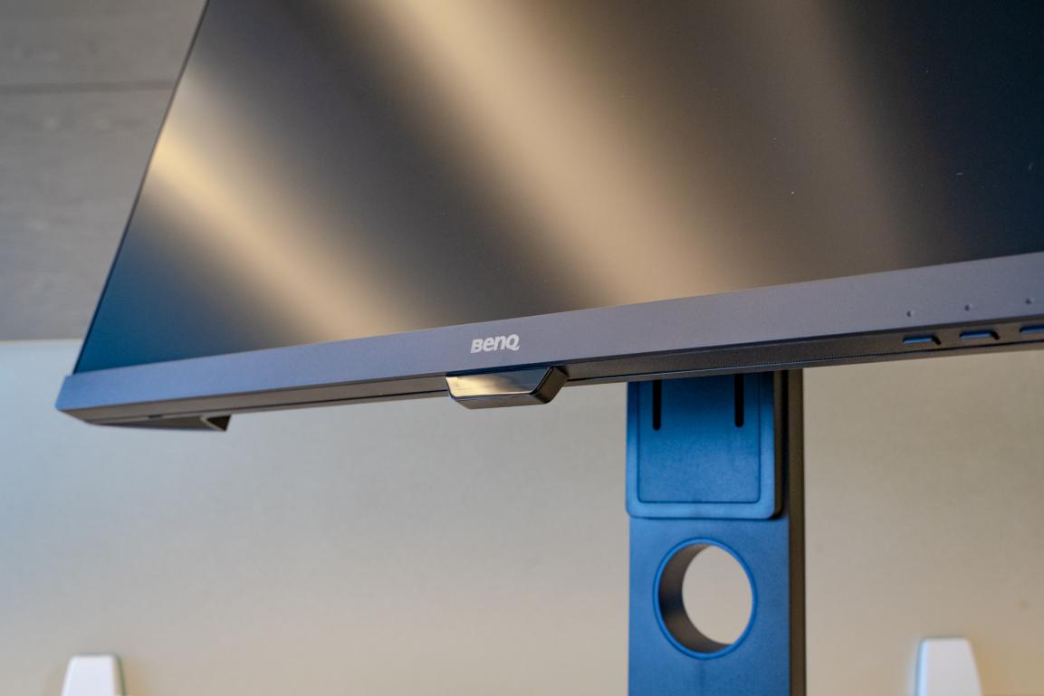 明基显示器pd2700u值得买吗,明基显示器2700u与2700q的区别