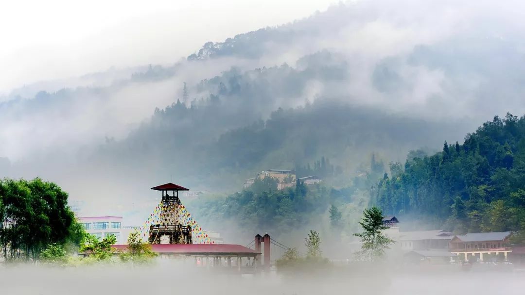 不输桂林山水,比牛背山更适合观看云海的地方