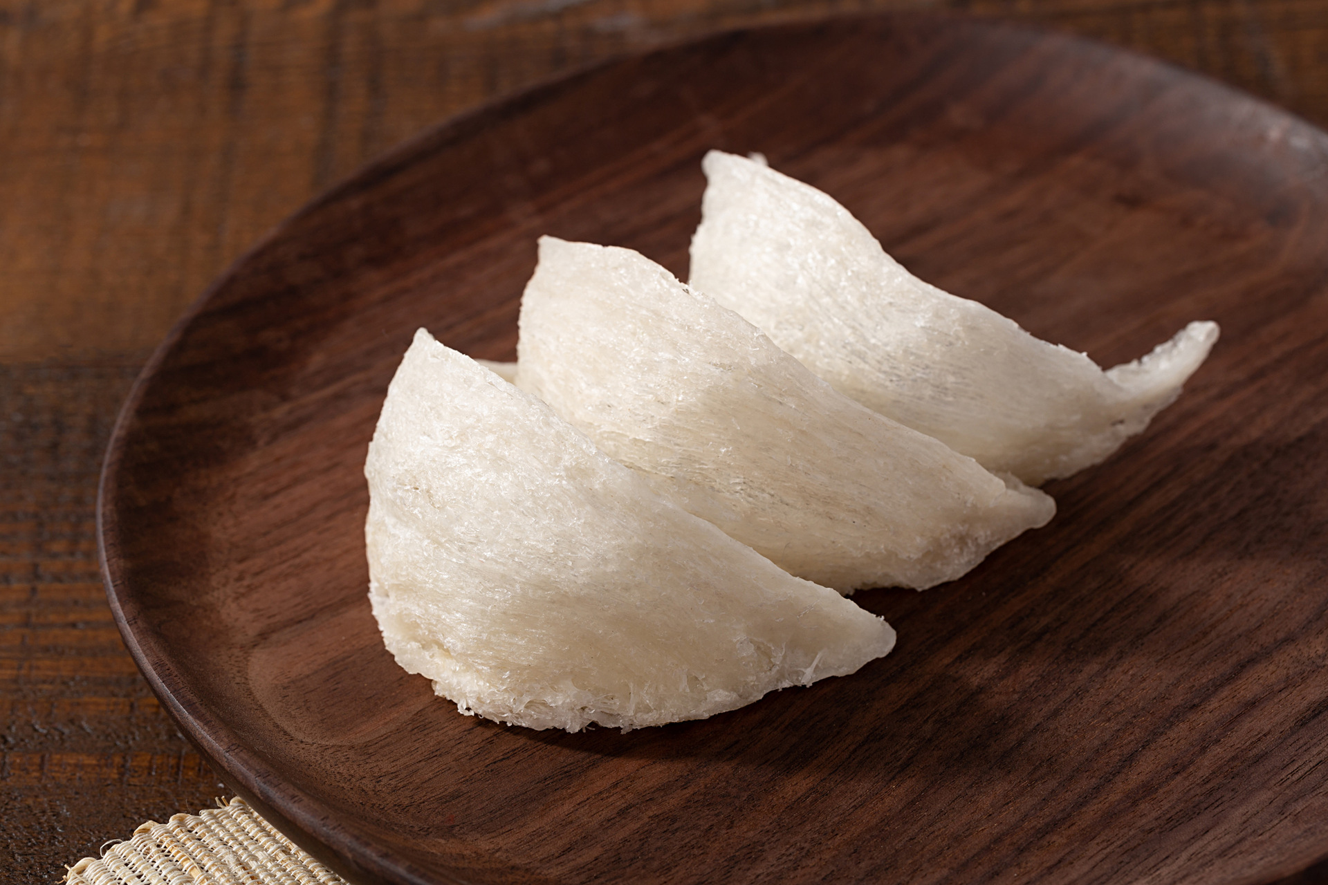 燕窝有几种最好的是哪种,燕窝的形状是什么