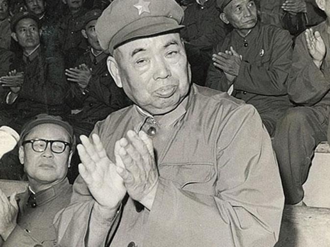 三位上将不想跟*世友许**一起吃饭,管理科长一番话,骗走*世友许**