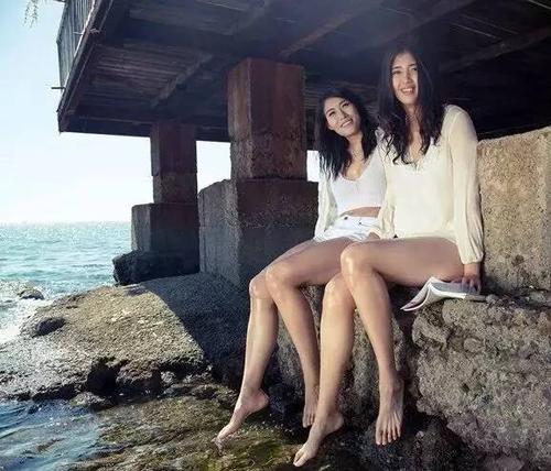 德赫亚足球守门员,中国女足长腿门将