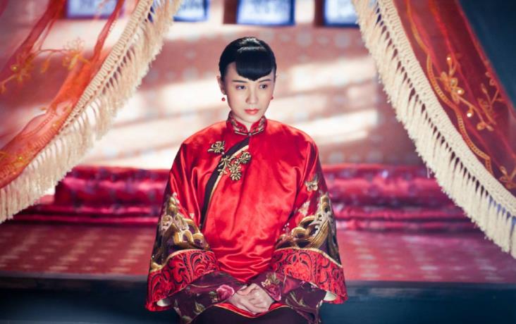 《丰乳肥臀》母亲生二胎,婆婆忙着给驴接生,说你轻车熟路自个生