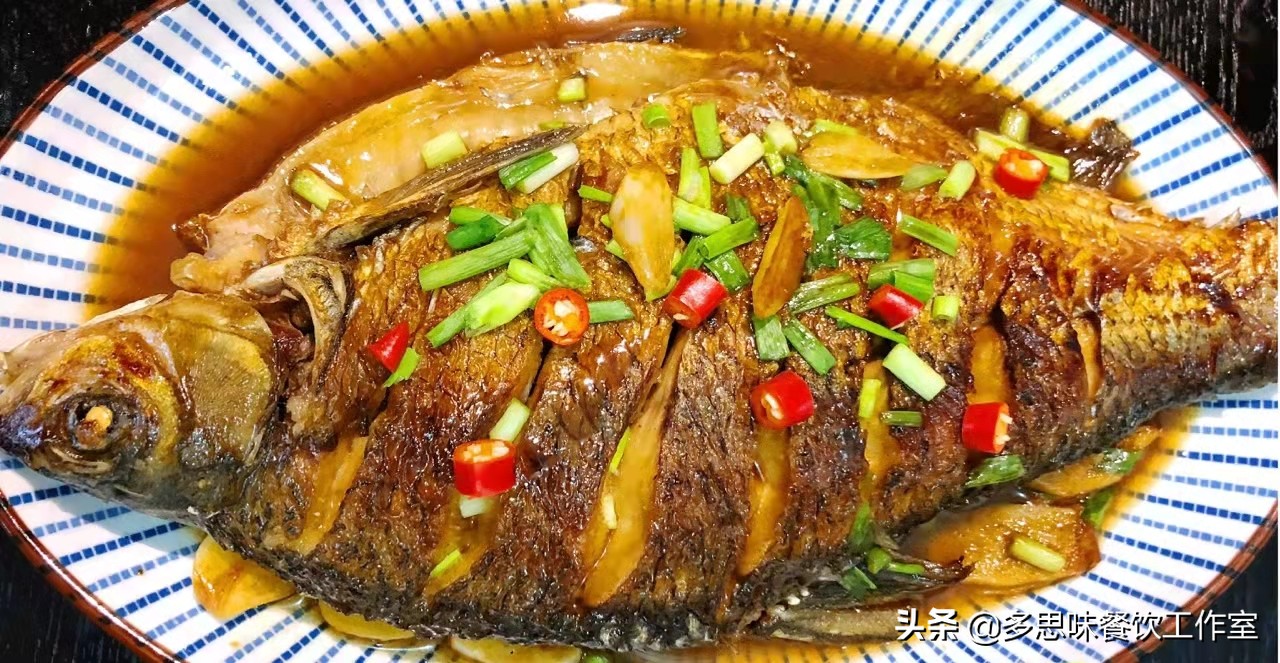 12道鱼的不同家常做法,吃不完的鱼做酸辣汤