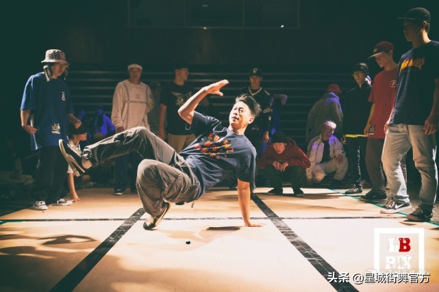 学习街舞应该先练什么爵士,学街舞的新手应该学什么