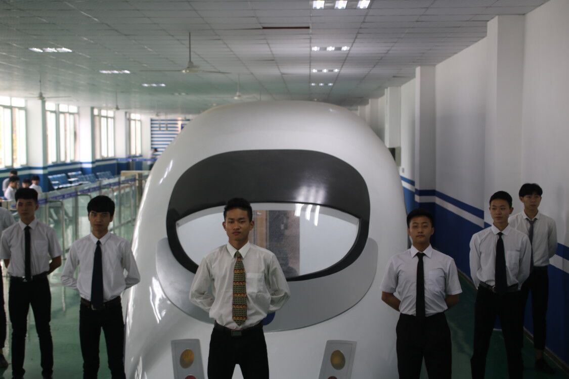 中国五冶技工学校崇州校区军训,成都市中国五冶技工学校崇州校区