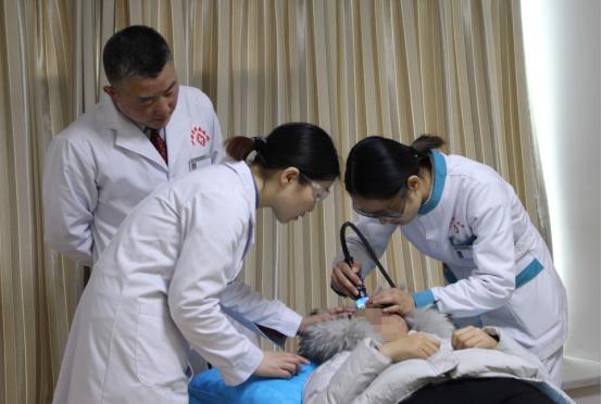 女主播因新冠被辞退,女主播突发疾病