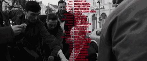 《冒牌上尉》:19岁少年逃兵的刽子手生涯,极权主义下的人性拷问