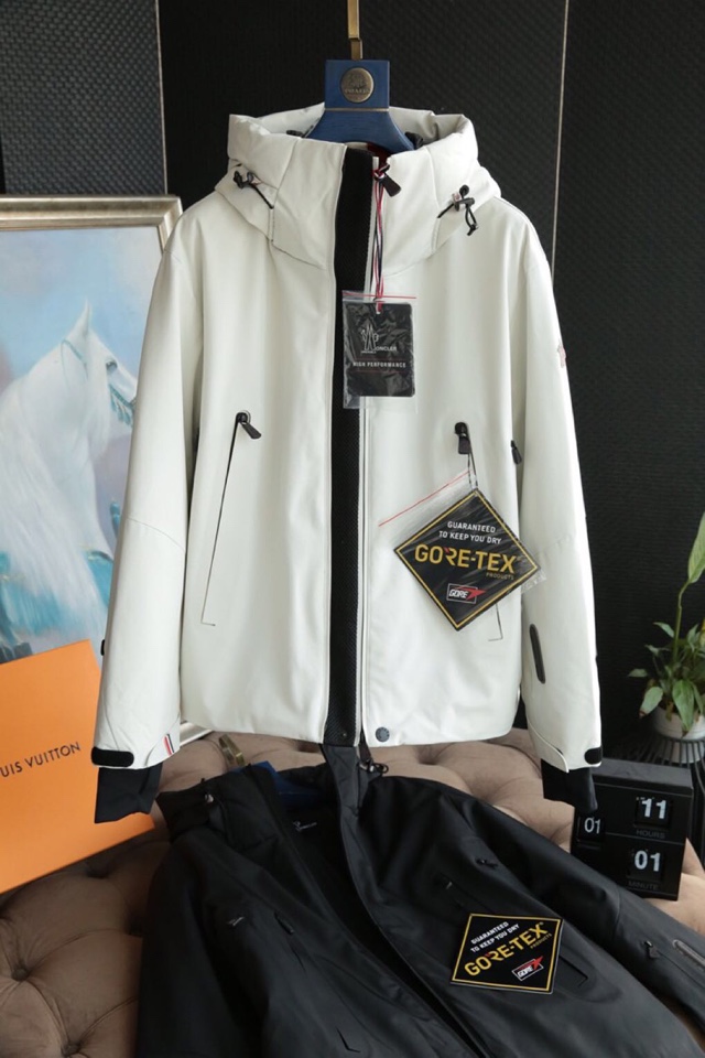 高端羽绒服哪里拿货便宜,蒙口羽绒服零售