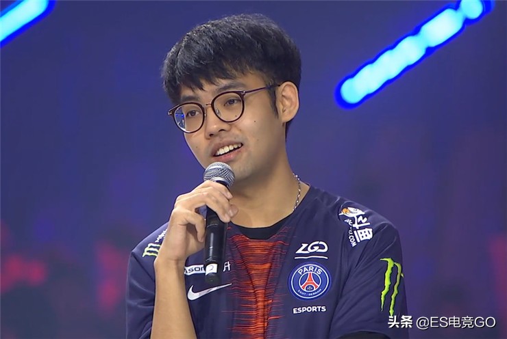 刀圈二三事:剑圣面具下长牙大胡子;小卡尔有了小冰女还会远吗