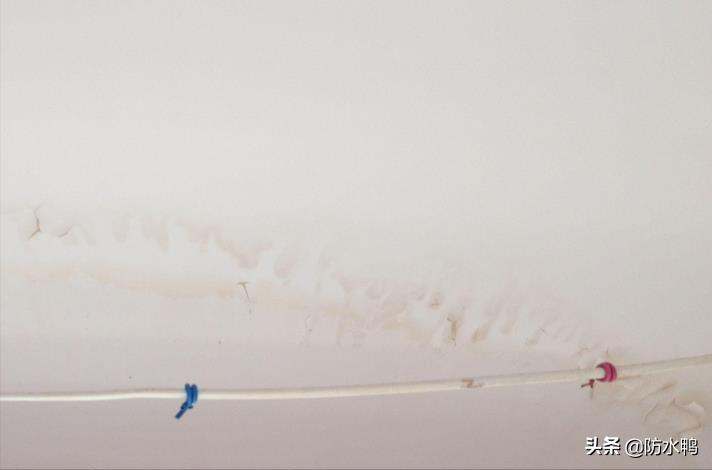 老房子屋顶漏水，到底该怎么修缮？