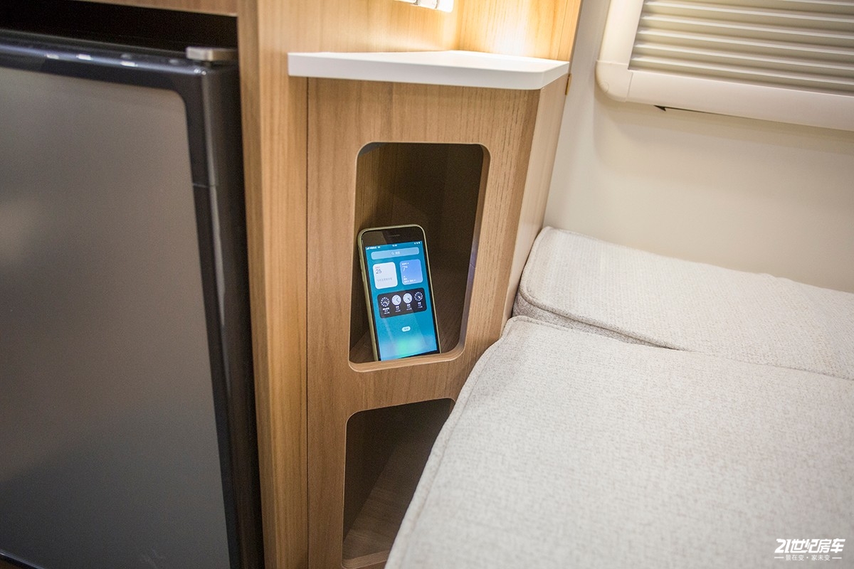 了解上汽大通maxusv90最新动态,上汽大通maxusv902023款2.0t短轴低顶