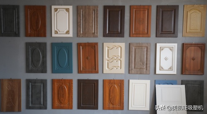 衣柜吸塑门板的优缺点,衣柜门用吸塑的还是板子做