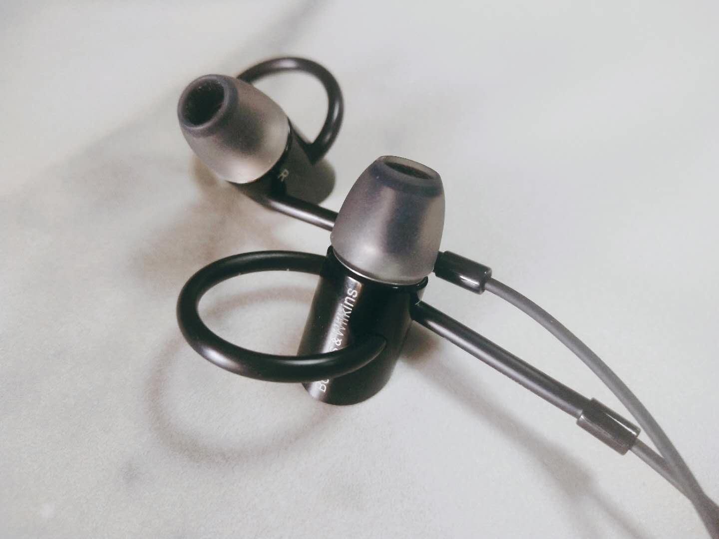 聊聊几乎上神坛的BWC5耳塞，独特箱子味造就它的收藏价值