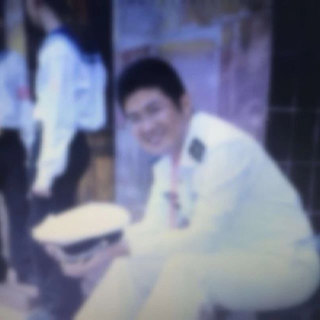 八一建军节向军人们致敬人民网,八一建军节致敬永不褪色的军魂