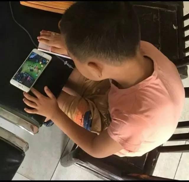 腾讯防沉迷系统再次升级，小学生直呼：我太难了