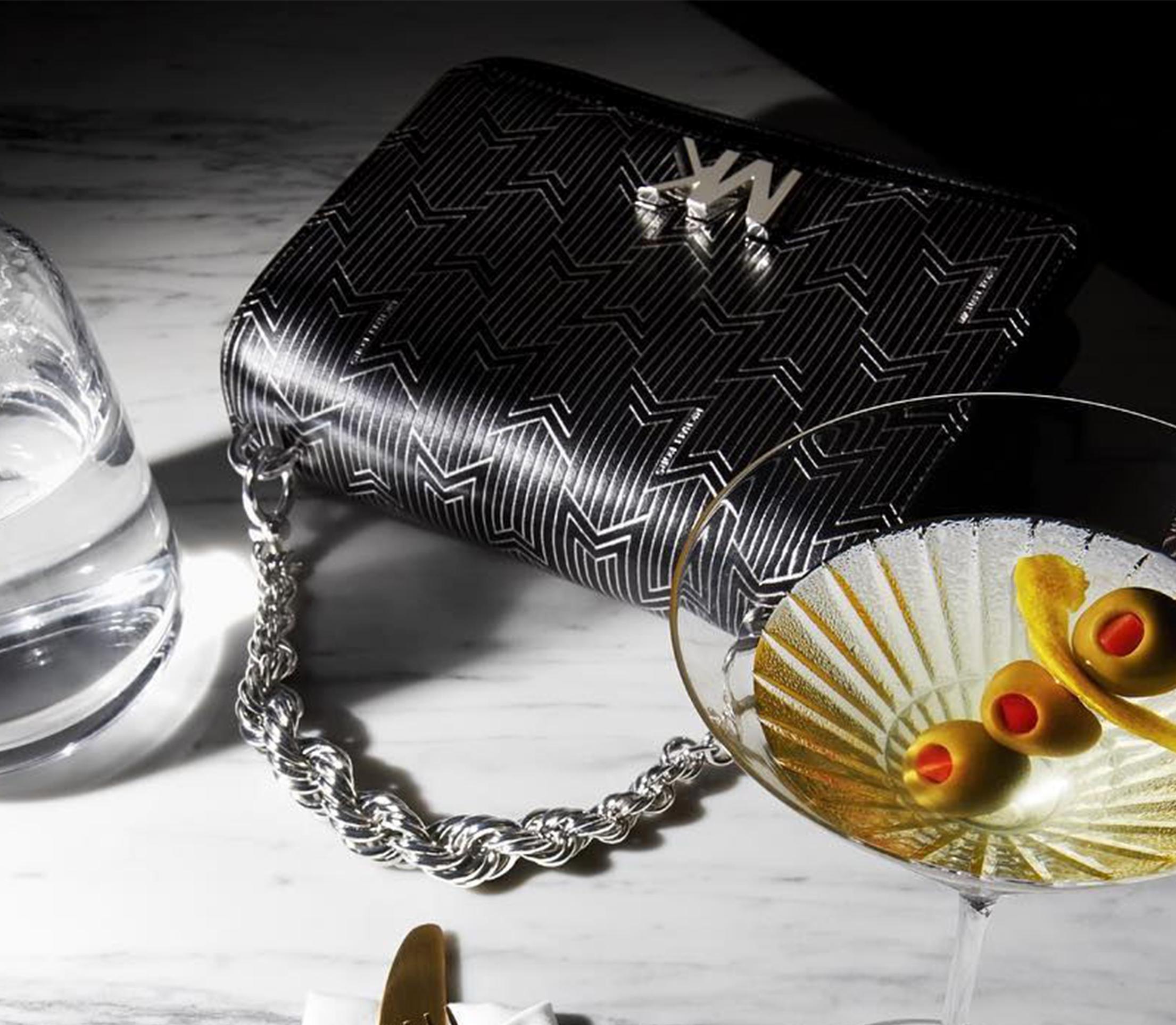 适合年轻人的轻奢包包推荐,百搭小众轻奢包包