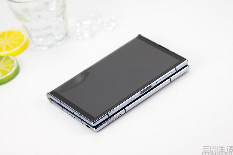 柔宇royoleflexpai2评测视频,柔宇flexpai25g折叠屏