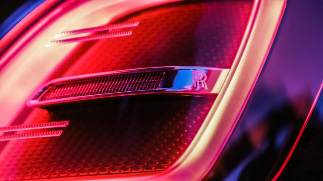 新款古思特大灯,全新古思特标准版