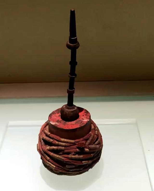 曾侯乙弹簧器干嘛用的,曾侯乙墓出土的金弹簧器