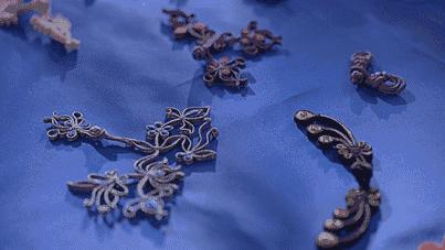 女性身材雕塑作品,温婉的旗袍造型