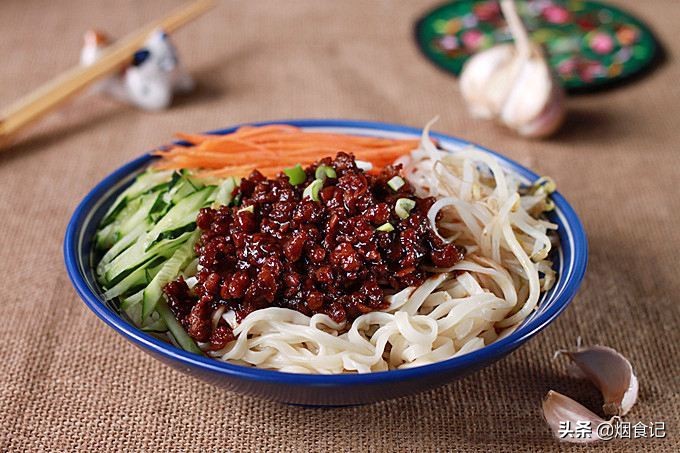 北京炸酱面的肉香,北京炸酱面的特色