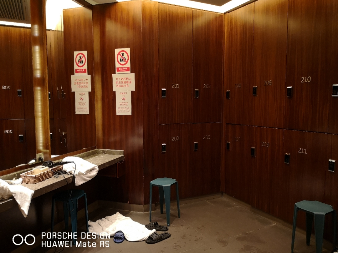 南京下关滨江希尔顿,南京世茂滨江希尔顿酒店电话号码