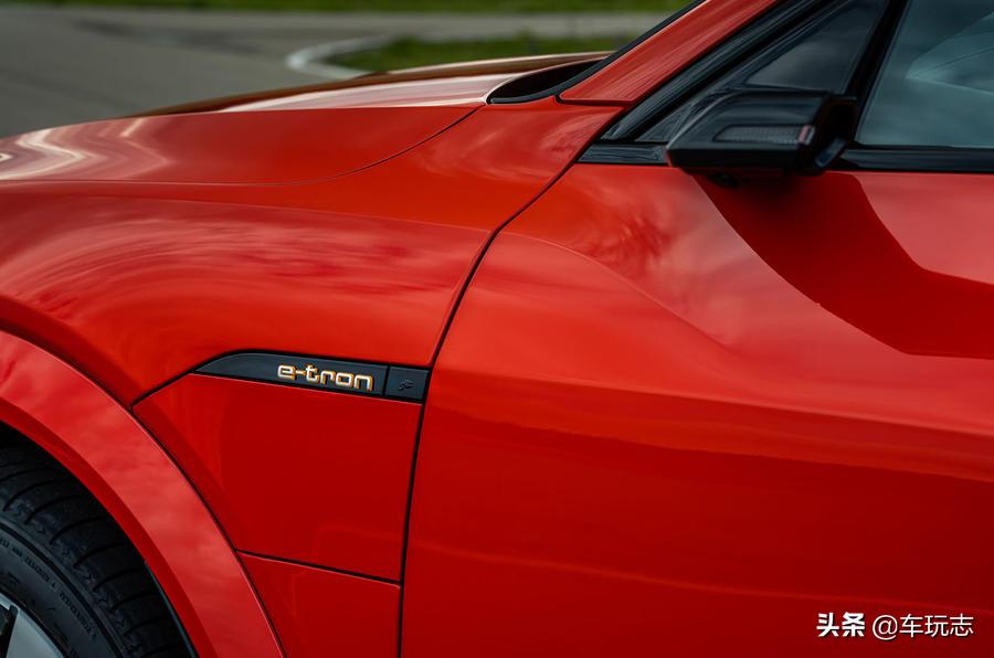 2020年奥迪E-tronSSportback：又多了一辆龟背造型