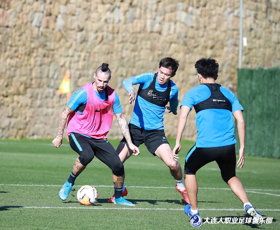 球员童磊签约大连一方,童磊转会新消息