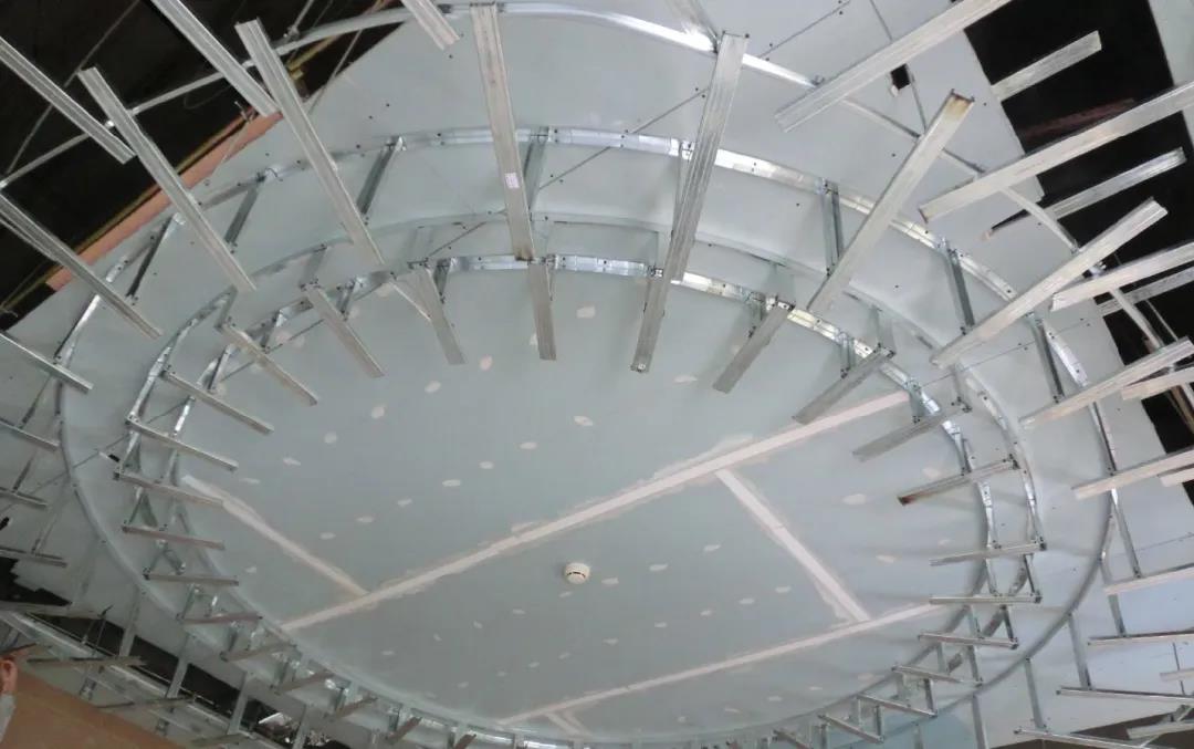 全轻钢龙骨吊顶施工工艺教程,轻钢龙骨隔墙施工工艺流程视频