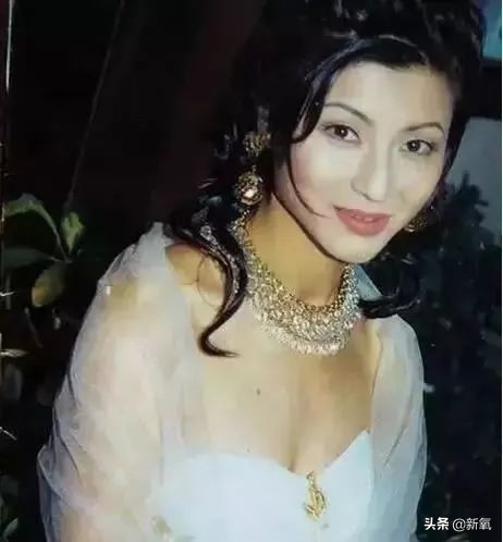 鏉庡槈娆ｈ繎鐓у拰骞磋交鐓х墖,鏉庡槈娆ｅ勾杞荤収鍜岀幇鍦ㄧ殑鏍峰瓙