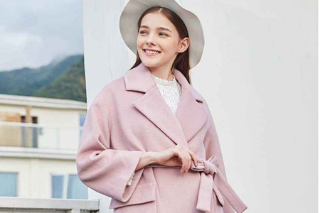 风衣腰带的蝴蝶结怎么打的视频,风衣腰带交叉蝴蝶结慢动作