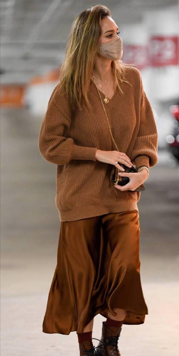 好莱坞女星杰西阿尔芭,美国女演员杰西卡·阿尔芭