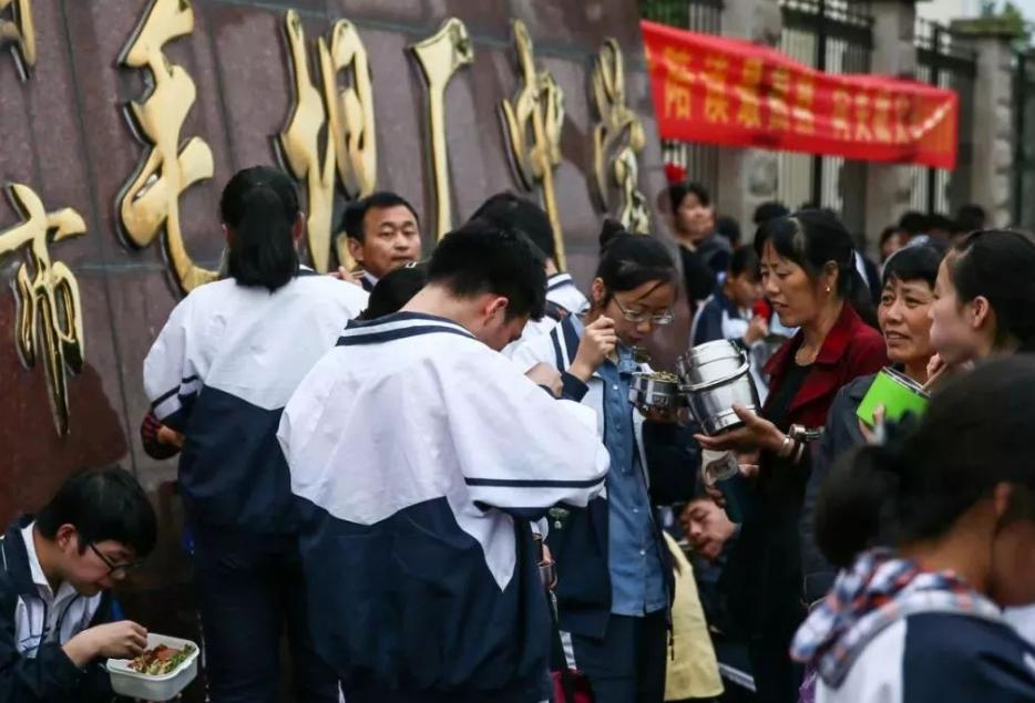 毛坦厂陪读妈妈多少钱,毛坦厂陪读妈妈