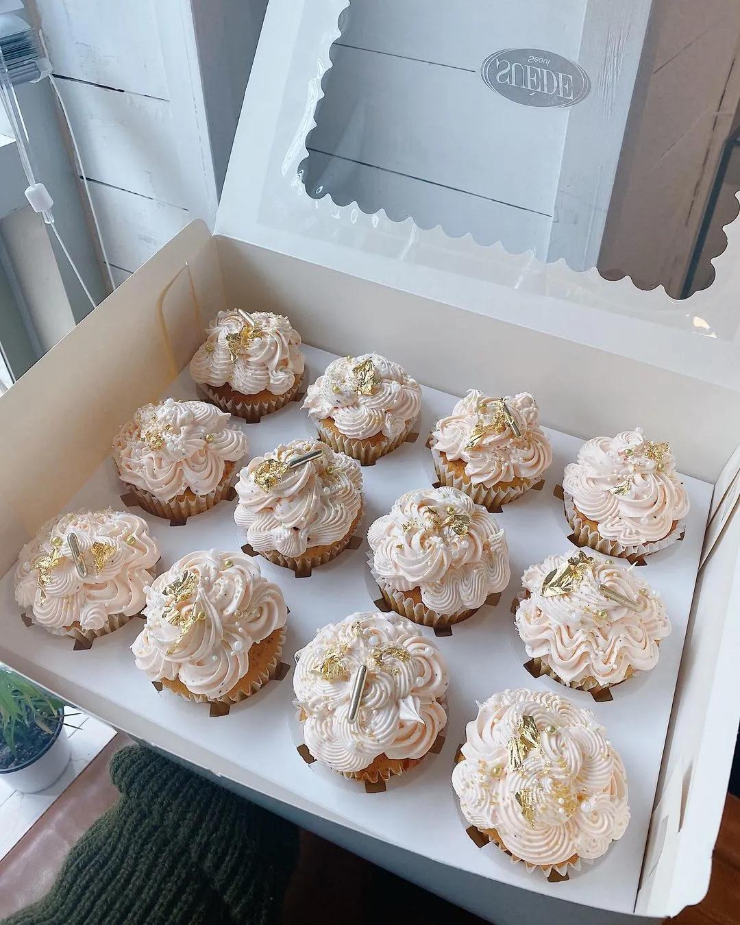 六种不同口味母亲节蛋糕,哈尔滨母亲节蛋糕款式最新图片