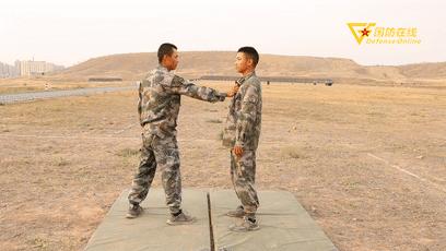 琚姄鍖呮悶绗慻if,琚搾鎷夸綇濡備綍鍙嶅嚮鎼炵瑧