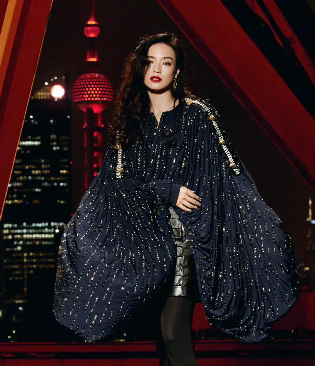 lv大秀单品采访怼脸,lv大秀明星红毯朱一龙