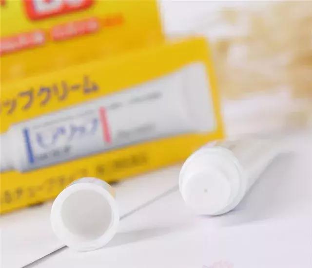 唇膏推荐红榜平价好用大干唇,平价又好用的去死皮唇纹唇膏