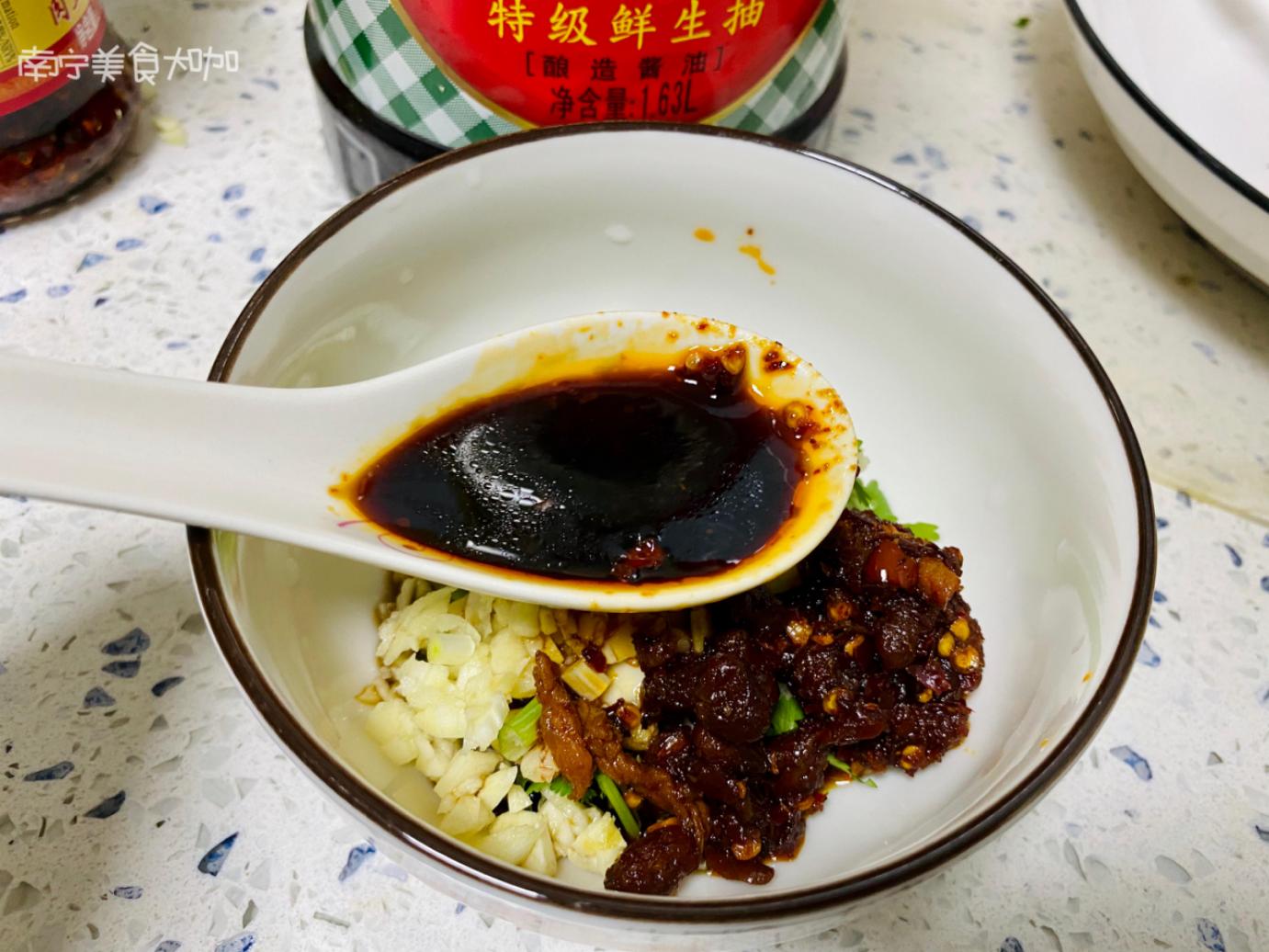 面条别再水煮了这样做劲道爽滑,煮面时水开了之后用开小火吗