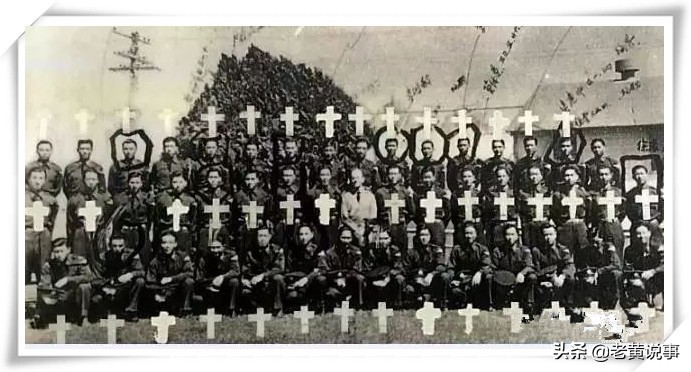 击落日机8.5架的抗战英雄，92岁病逝美国，有个妹妹叫王光美