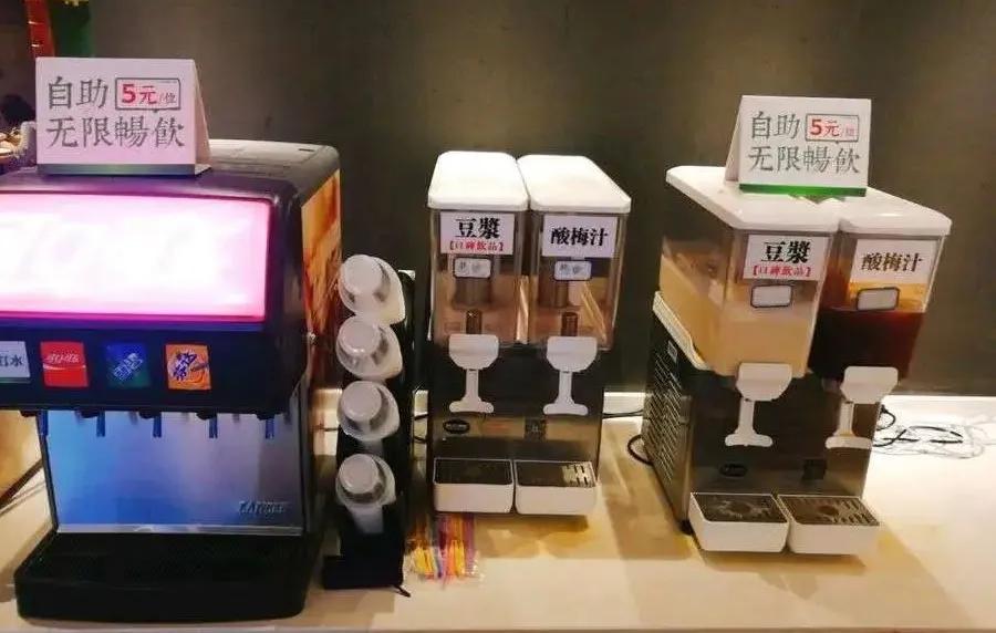 探店美食|南宁这家火锅店有点“柒”,镇店鸭血无限续,鲜香上瘾